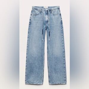 Rag & Bone Phoebe Denim Pants
Ultra Featherweight in Tilden